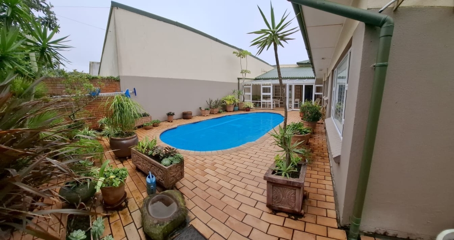 3 Bedroom Property for Sale in Gonubie Eastern Cape